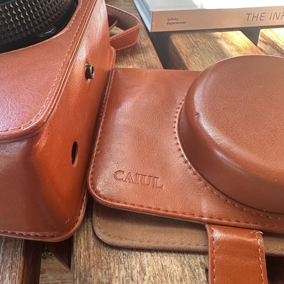 PU Leather Carry Case for Fujifilm Instax Wide 300 Polaroid Camera - with straps - Picture 6 of 7